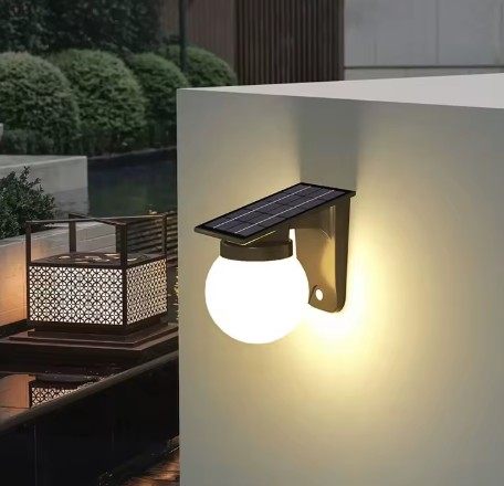 White color Spherical Sphere Ball Wall Light IP54 LED Lamp Solar Garden Lights